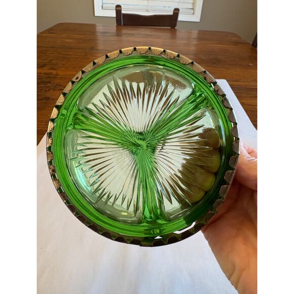 VTG MCM RETRO COLLECTOR Uranium Green Divided Glass Candy Nut Relish Dish tray - Picture 7 of 8